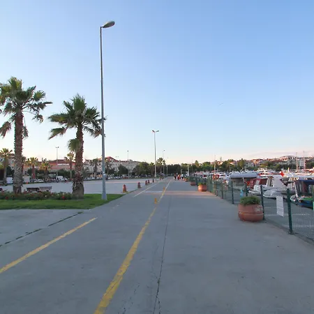 Airport 2*