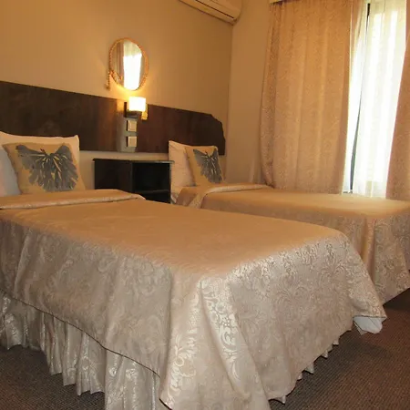 Airport Hotel 2*