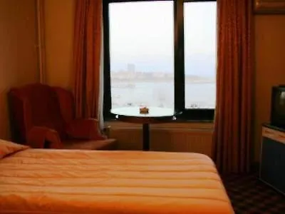 Hotel Airport 2*